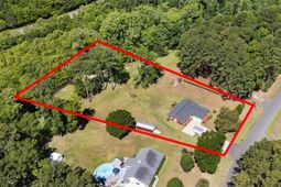 6095 Friendship Ln. photo 4