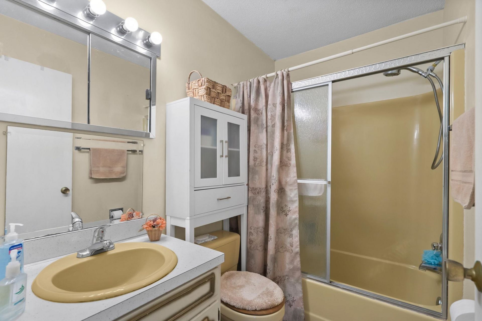 6095 Friendship Ln. Photo 28