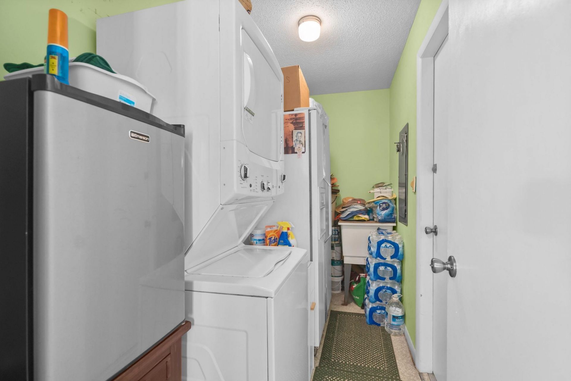 6095 Friendship Ln. Photo 29