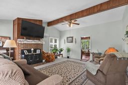 6095 Friendship Ln. photo 4