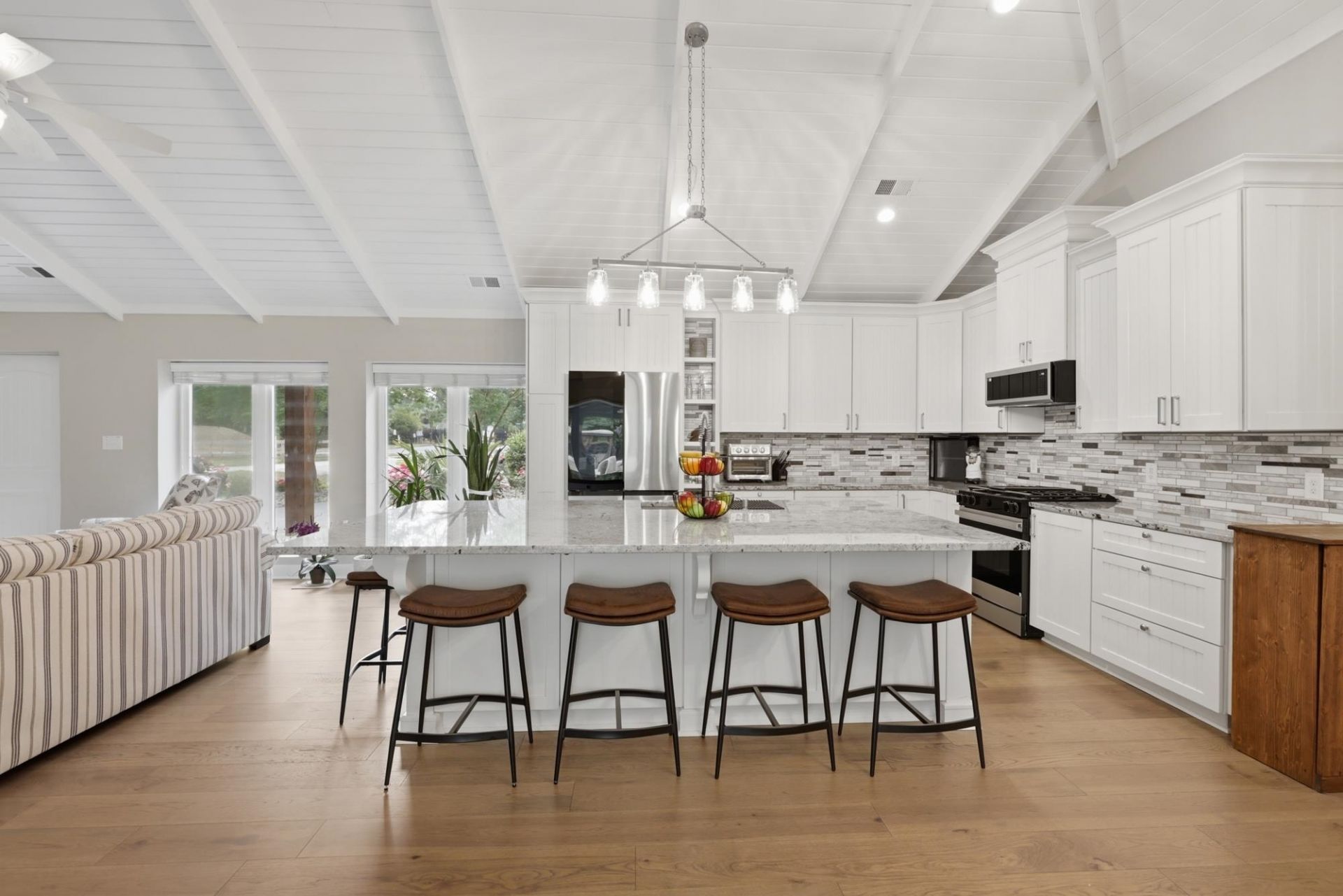 7020 Bay Rd.  Photo 11