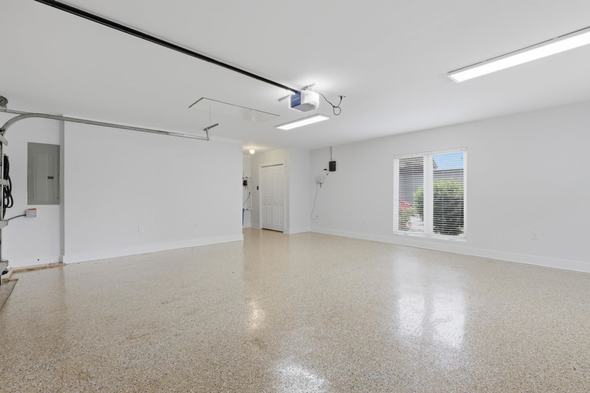 7020 Bay Rd.  Photo 43