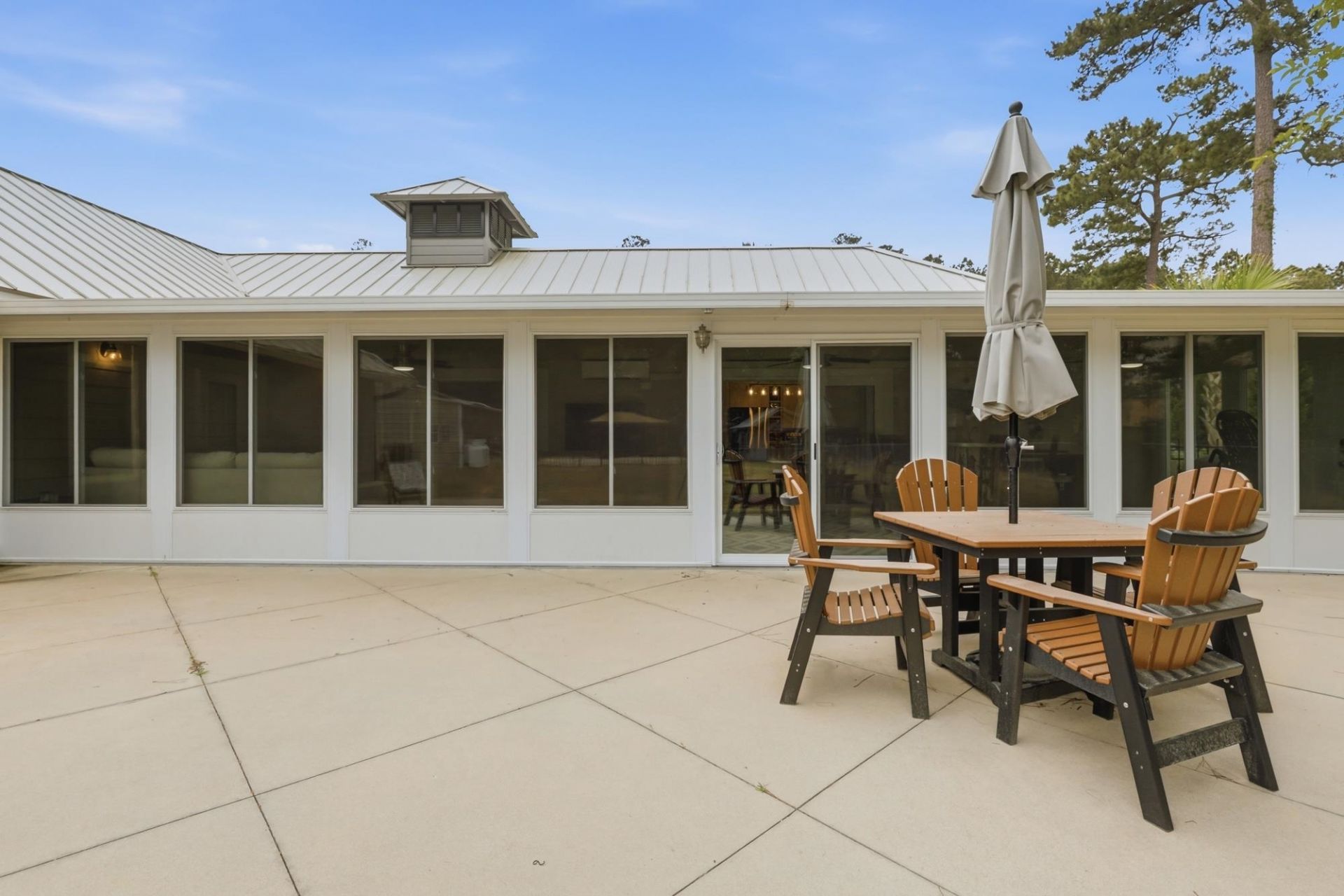 7020 Bay Rd.  Photo 46