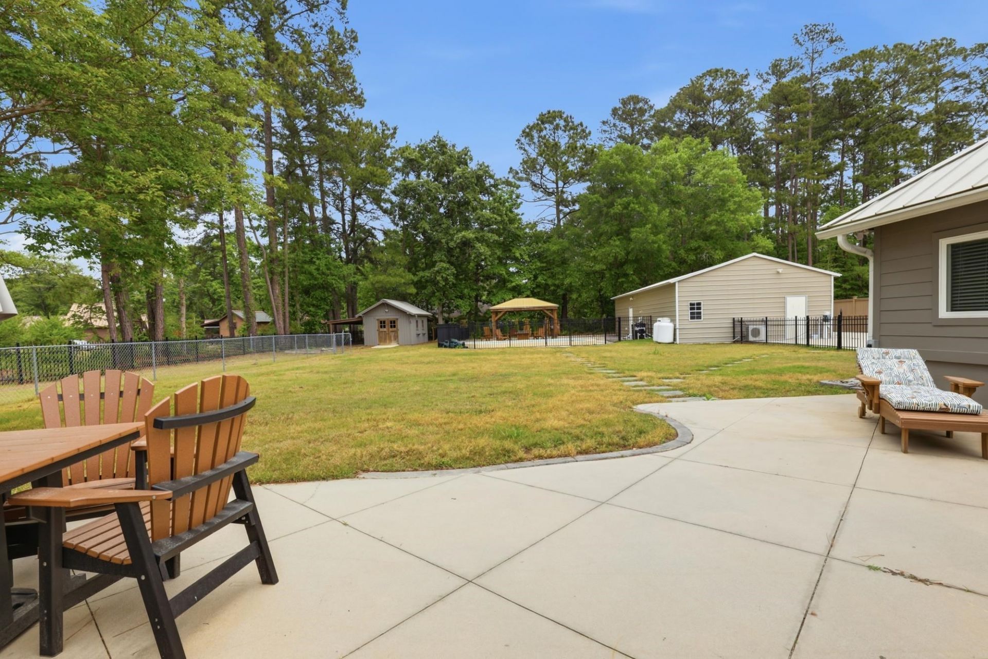 7020 Bay Rd.  Photo 47