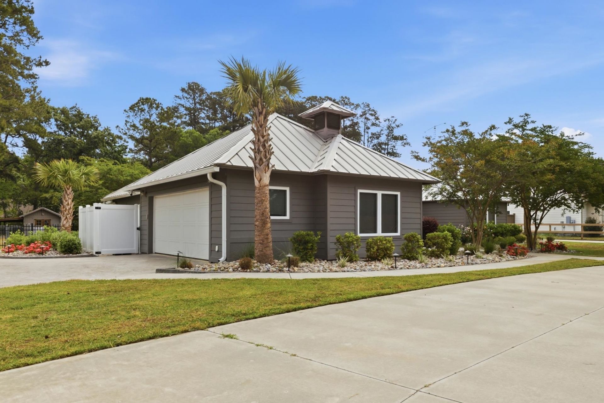 7020 Bay Rd.  Photo 48