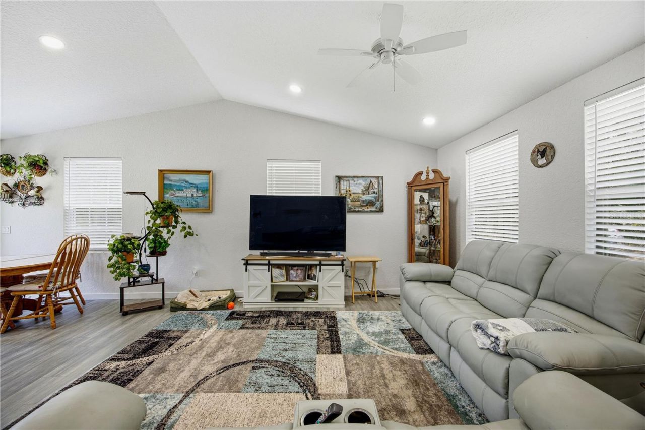 9025 SE County Road 221, Hampton, FL 32044 Photo