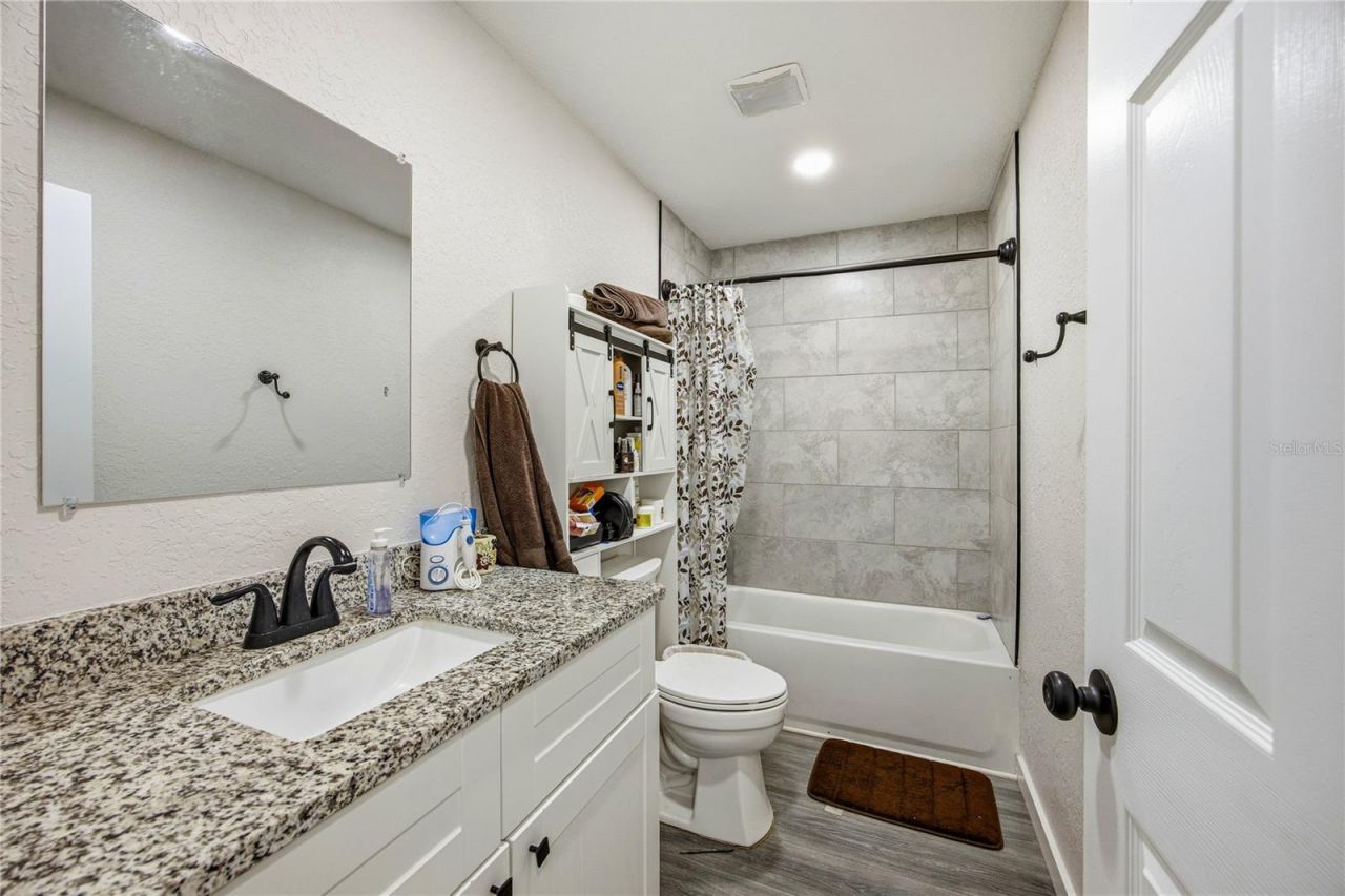 9025 SE County Road 221, Hampton, FL 32044 Photo