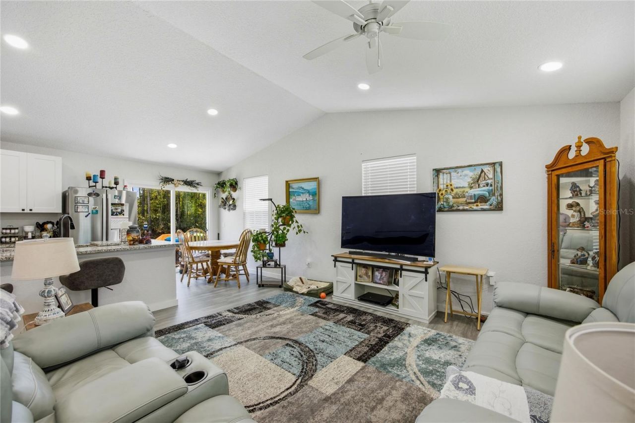 9025 SE County Road 221, Hampton, FL 32044 Photo