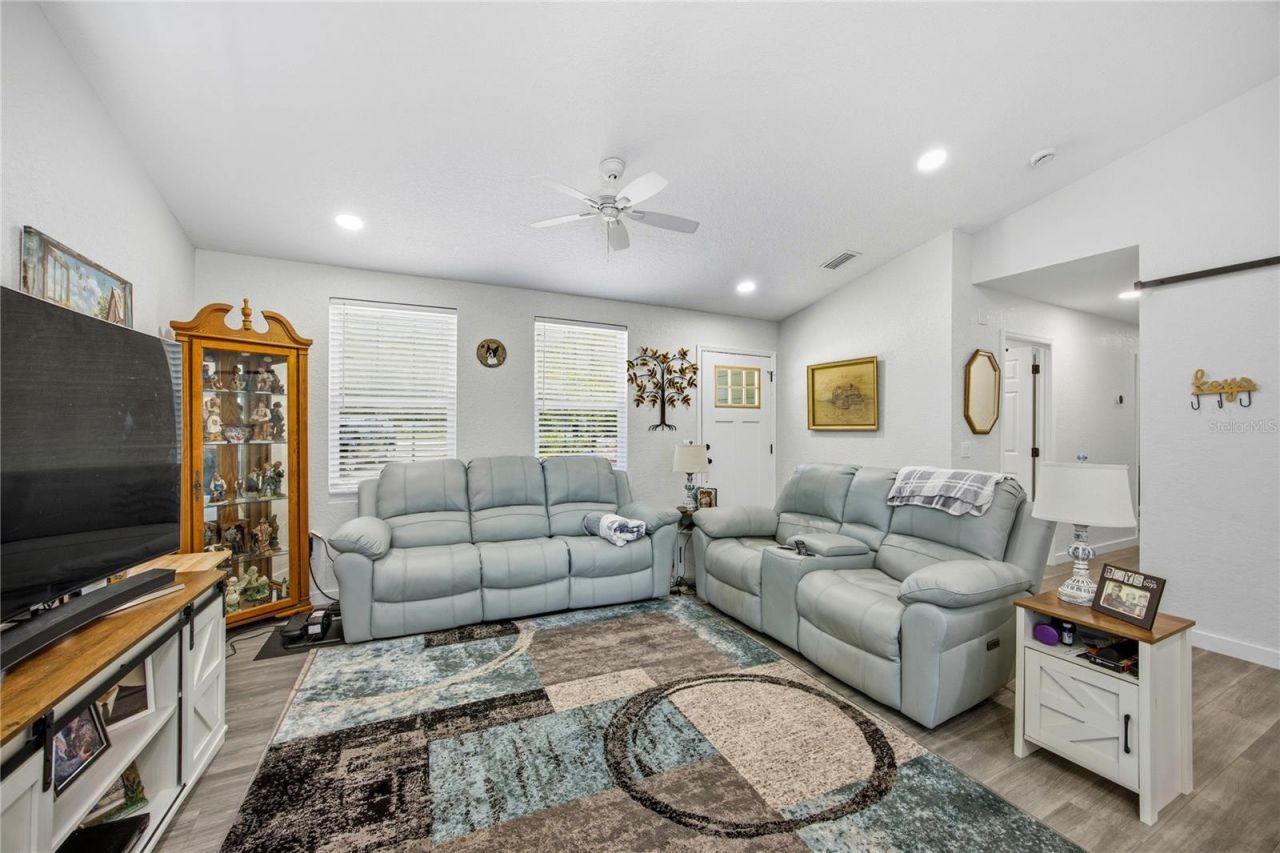 9025 SE County Road 221, Hampton, FL 32044 Photo