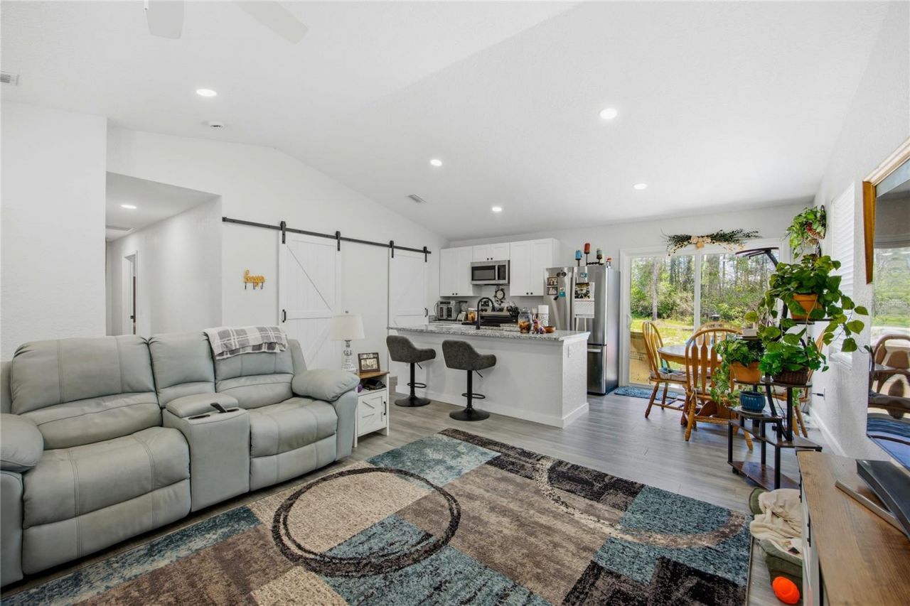 9025 SE County Road 221, Hampton, FL 32044 Photo