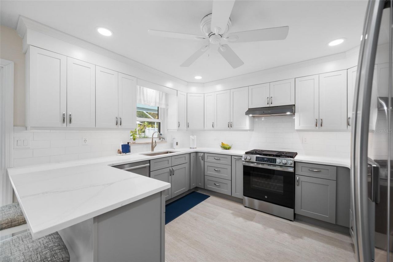 5000 Venetian Boulevard Ne, Saint Petersburg, FL 33703 Photo