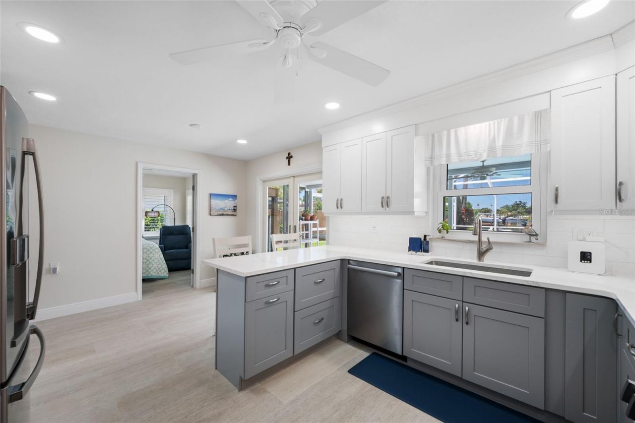 5000 Venetian Boulevard Ne, Saint Petersburg, FL 33703 Photo