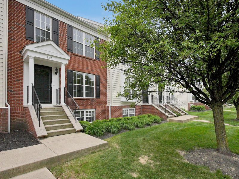 6321 Marsh Wren Drive , Unit 42, Columbus, OH 43230 Photo 3