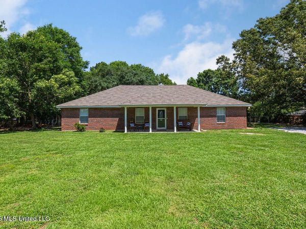 3786 Firetower Road, Kiln, MS 39556