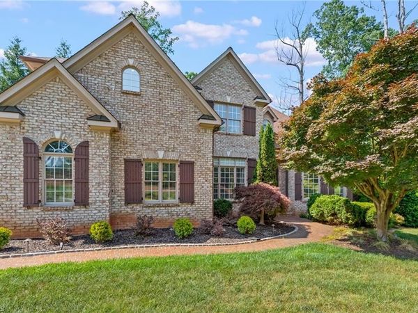 7521 Henson Forest Drive , Summerfield, NC 27358