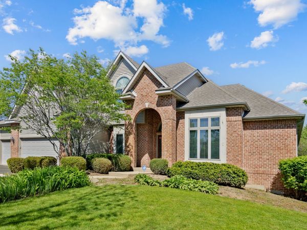 10902 Red Hawk Lane , Spring Grove, IL 60081