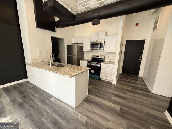 32 Peachtree Street NW, Unit APT 207, Atlanta, GA 30303