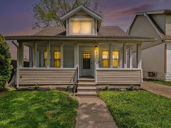 7541 Orchard Avenue, Warren, MI 48091