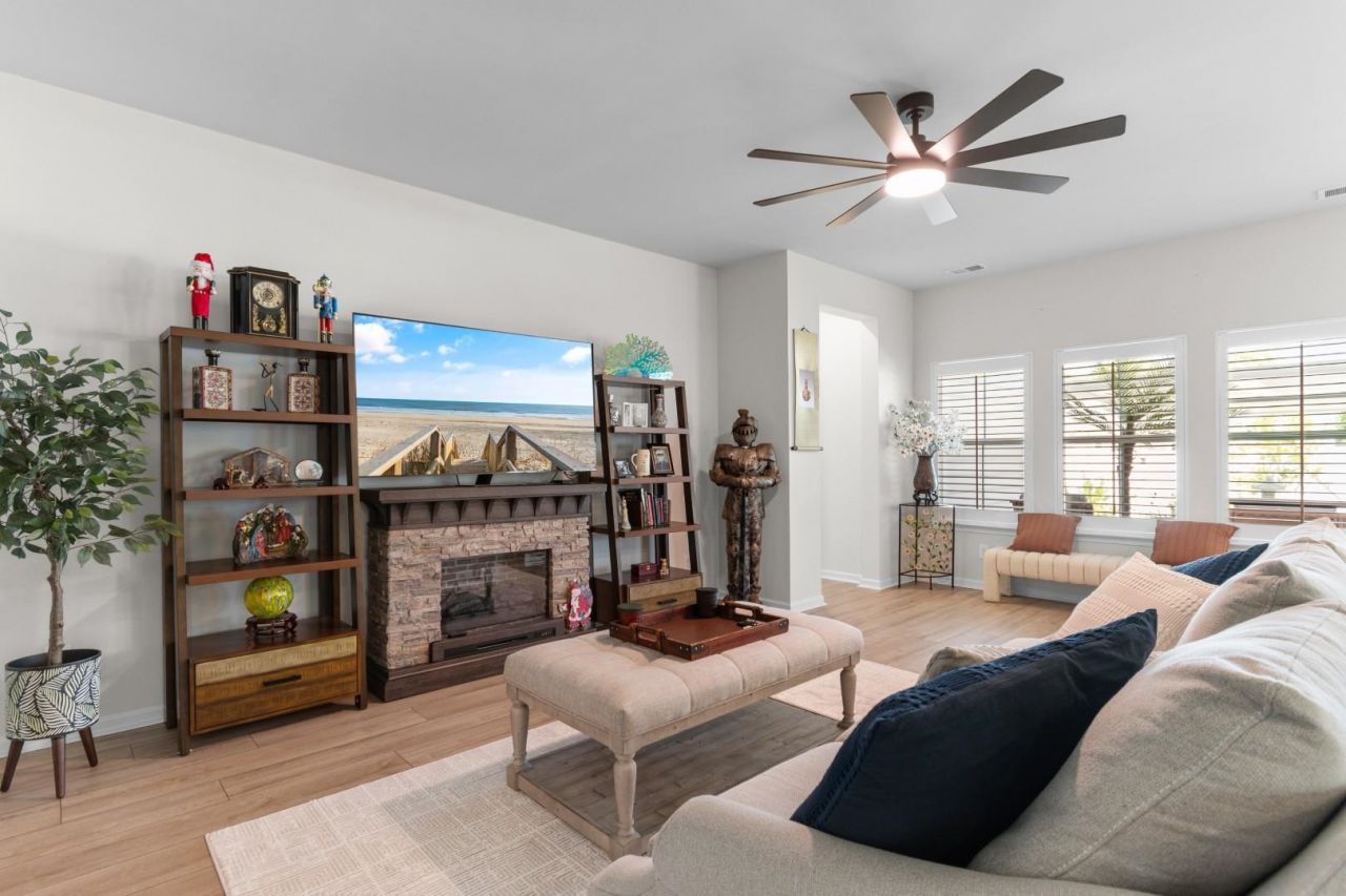 159 Albatross Way  Photo 9