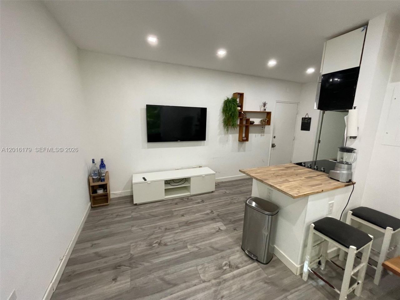 1555 Pennsylvania Ave , Unit 110, Miami Beach, FL 33139 Photo