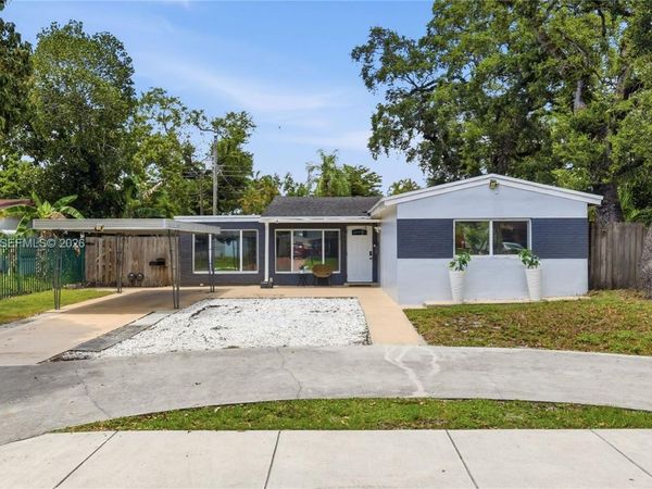 6641 Freedom St , Hollywood, FL 33024