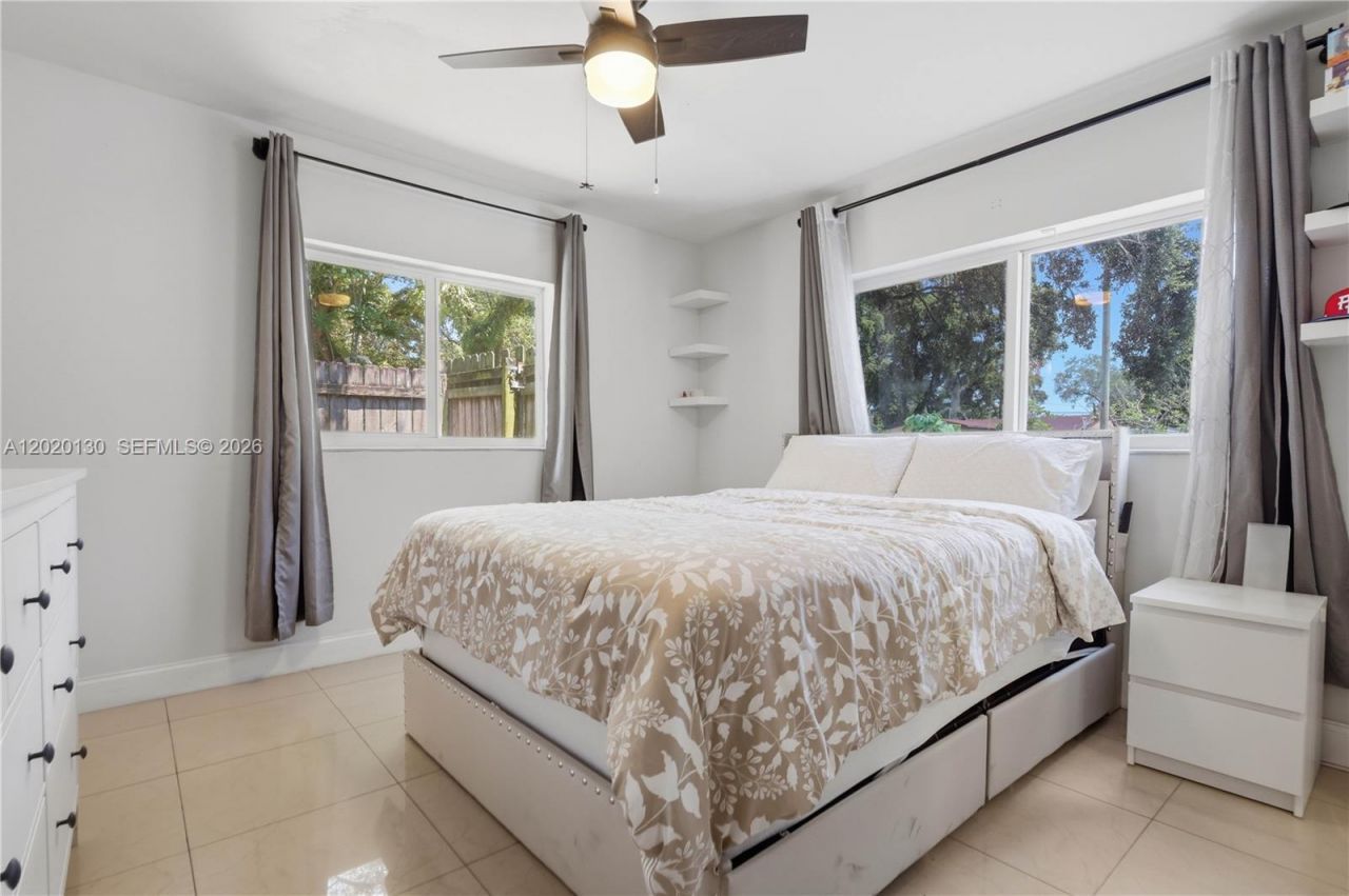 6641 Freedom St , Hollywood, FL 33024 Photo