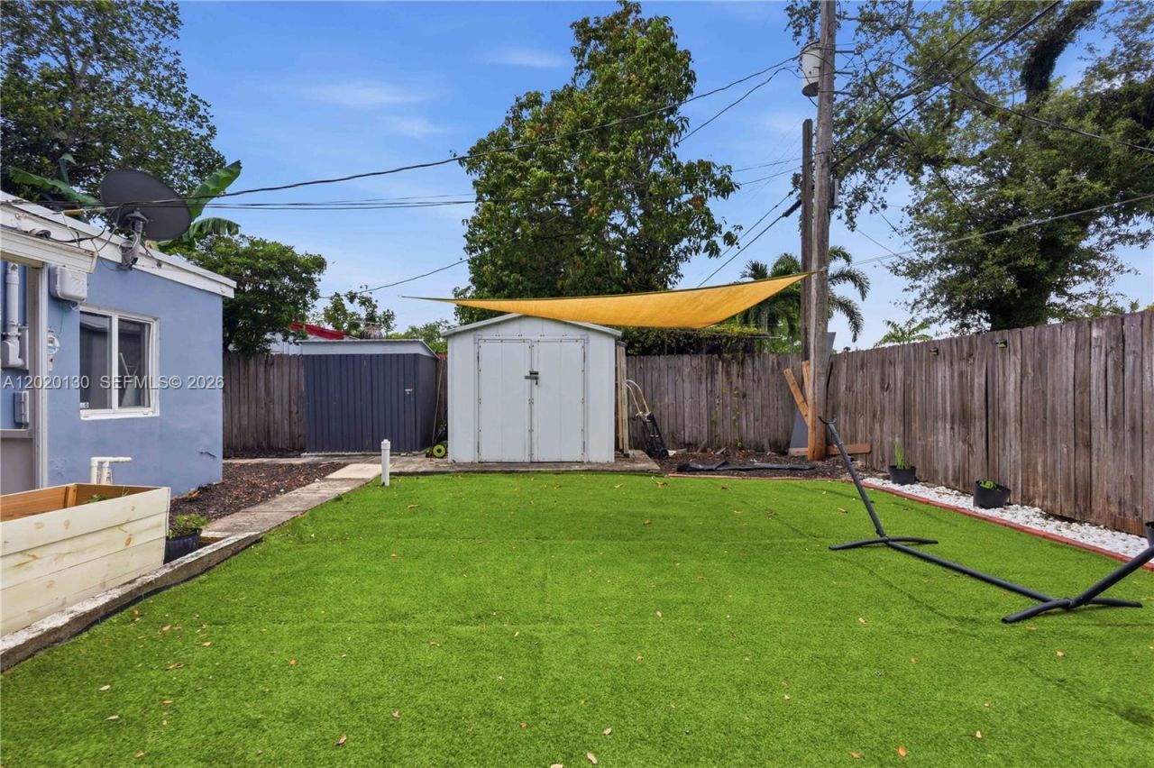 6641 Freedom St , Hollywood, FL 33024 Photo