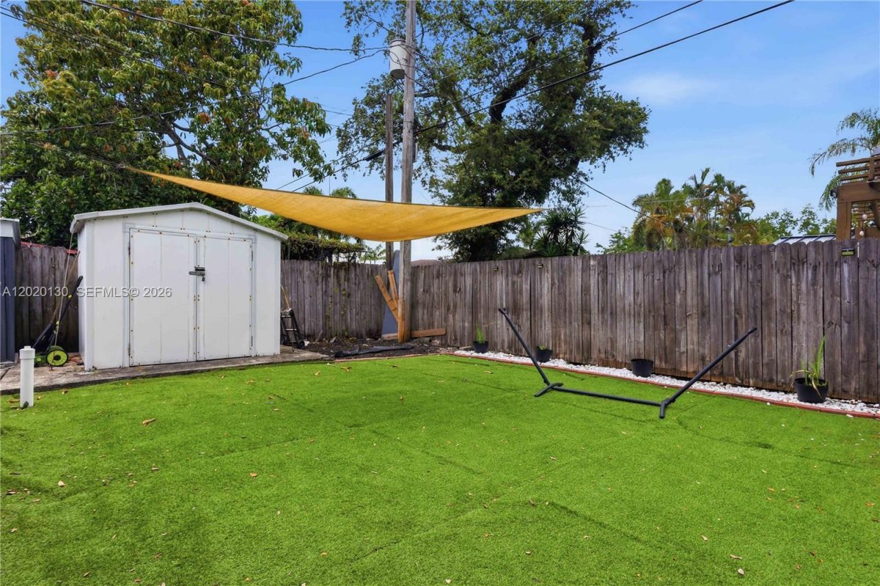 6641 Freedom St , Hollywood, FL 33024 Photo