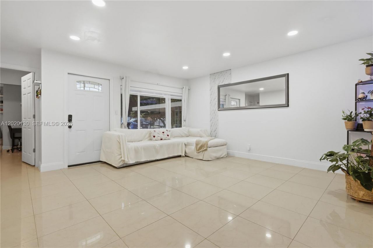 6641 Freedom St , Hollywood, FL 33024 Photo