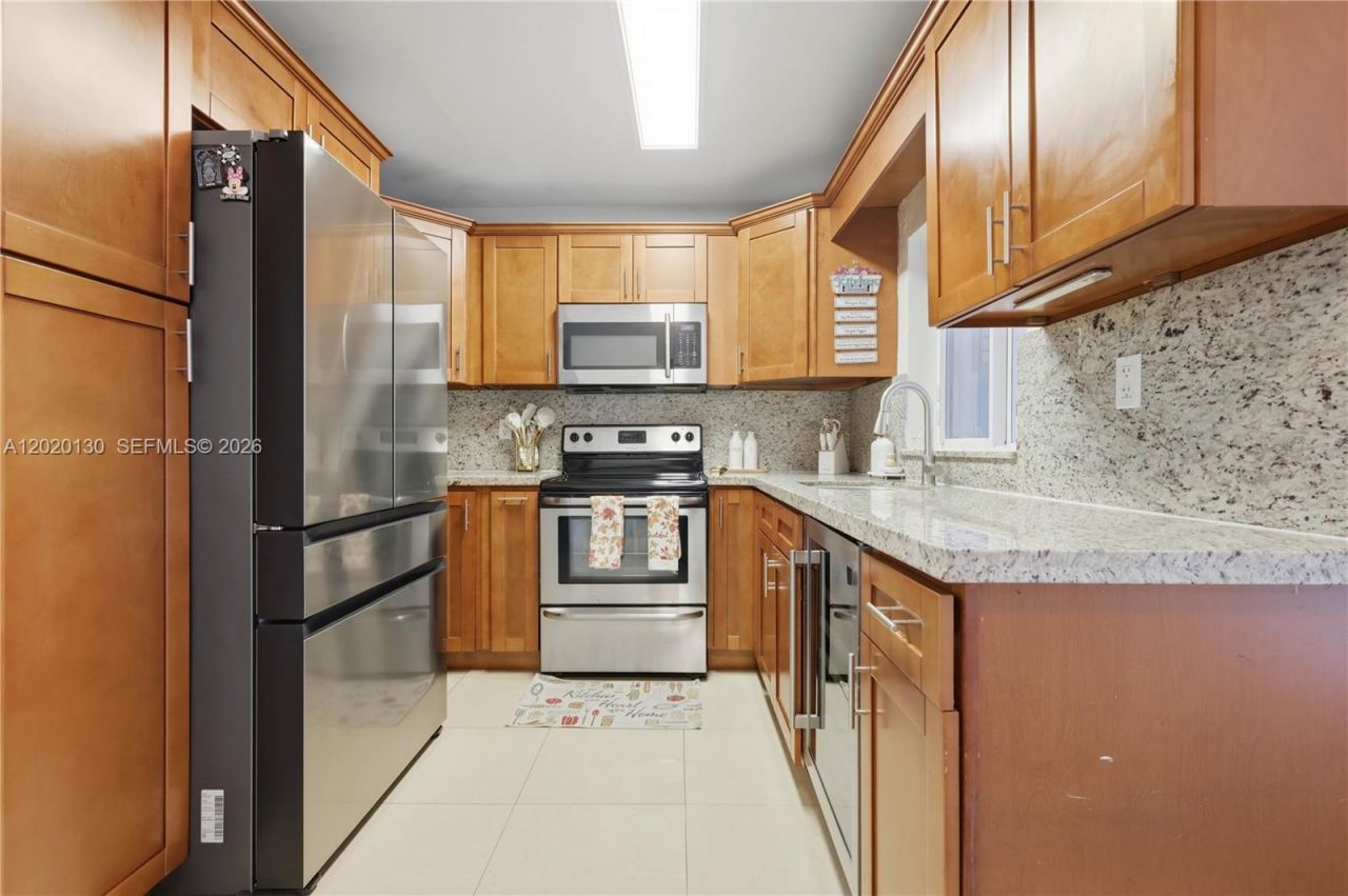 6641 Freedom St , Hollywood, FL 33024 Photo