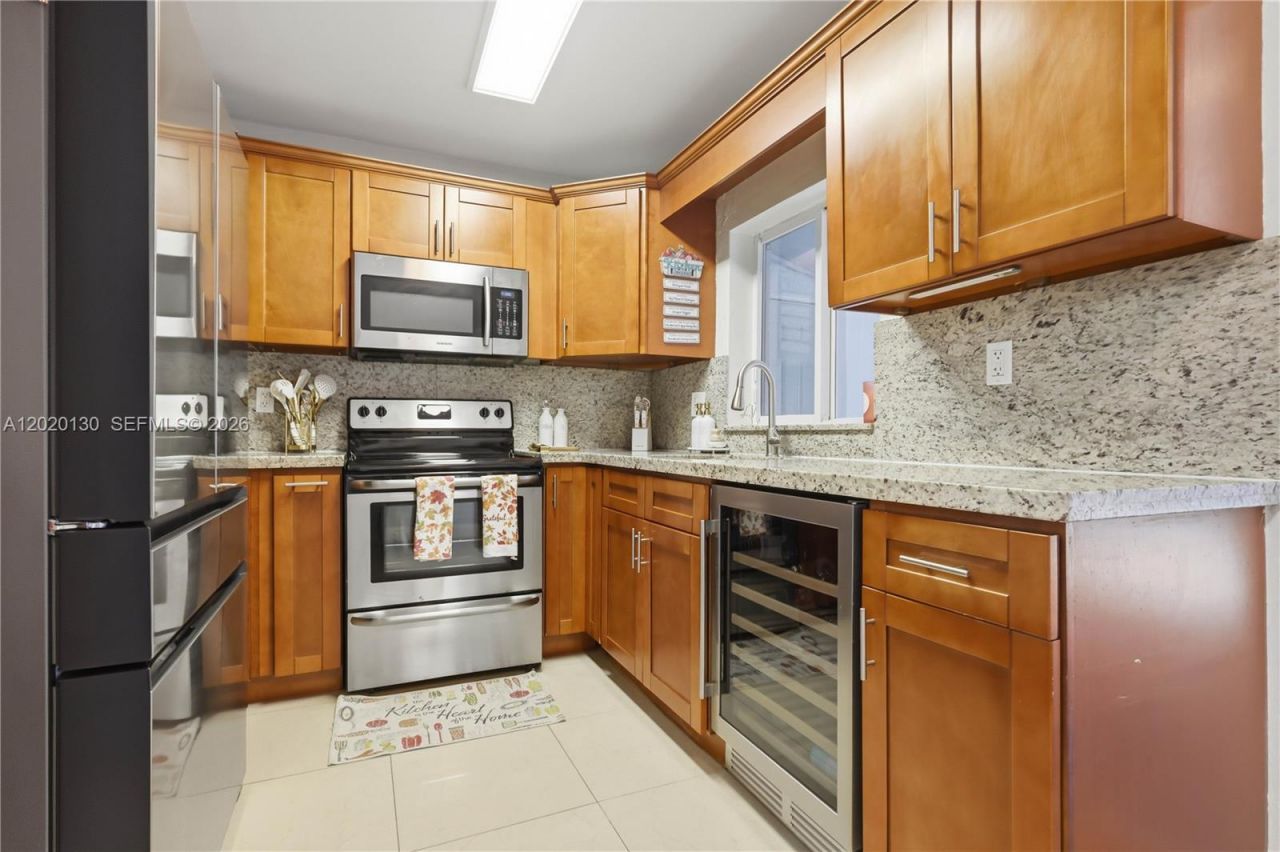 6641 Freedom St , Hollywood, FL 33024 Photo