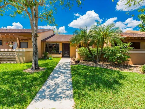 828 NW 79th Ter , Plantation, FL 33324