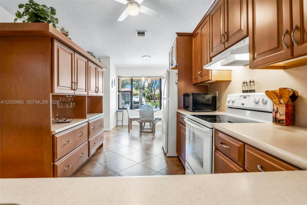 828 NW 79th Ter, Plantation, FL 33324 Photo