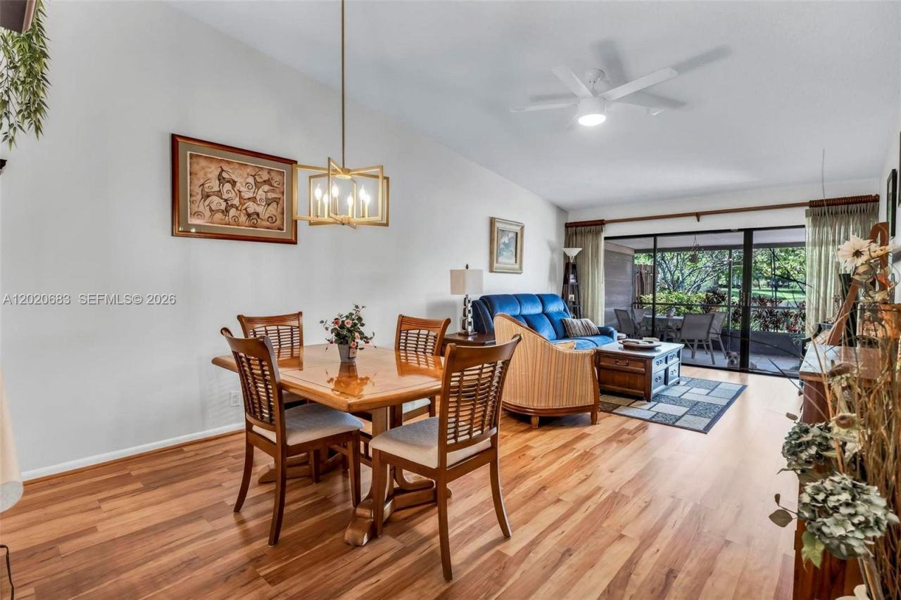 828 NW 79th Ter, Plantation, FL 33324 Photo