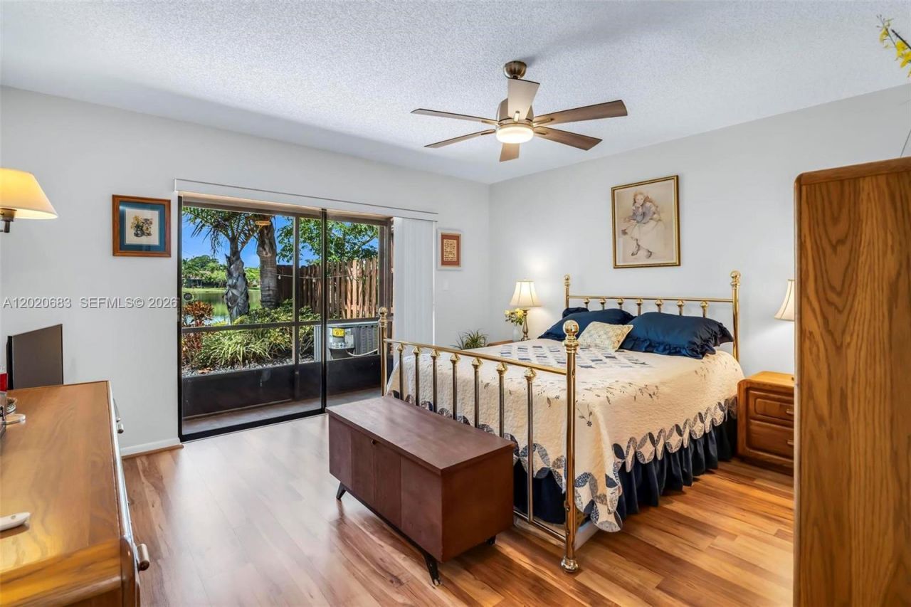 828 NW 79th Ter, Plantation, FL 33324 Photo