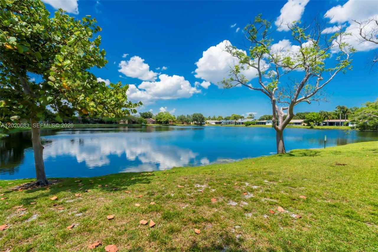 828 NW 79th Ter, Plantation, FL 33324 Photo