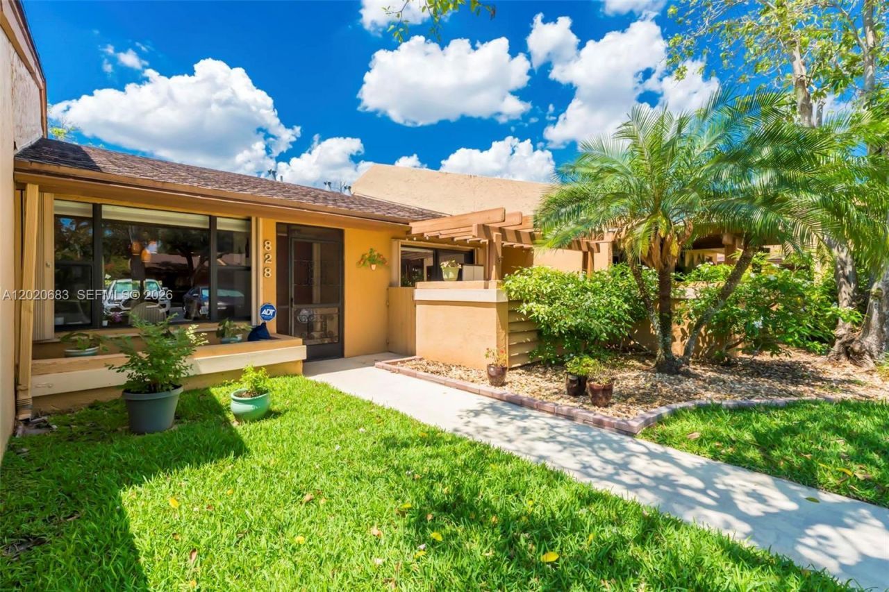 828 NW 79th Ter, Plantation, FL 33324 Photo