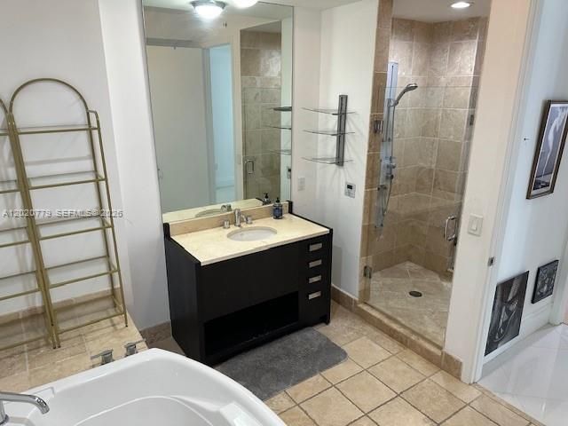 18201 Collins Ave , Unit 3407, Sunny Isles Beach, FL 33160 Photo