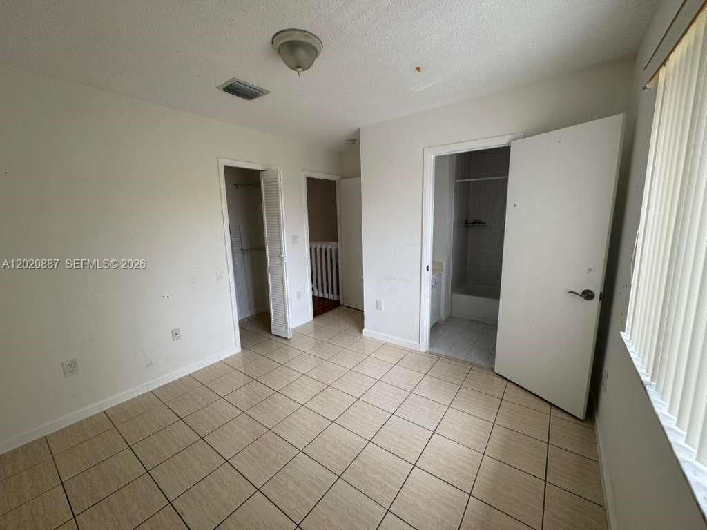 8059 NW 8th St, Unit 4, Miami, FL 33126 Photo