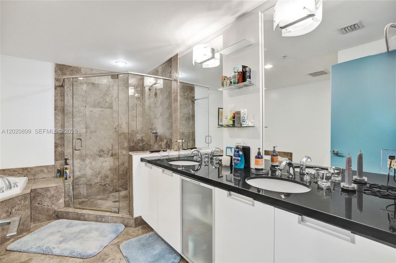 7901 Hispanola Ave , Unit 2010, North Bay Village, FL 33141 Photo