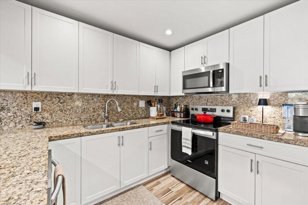 1421 NW 7th Terrace, Fort Lauderdale, FL 33311 Photo
