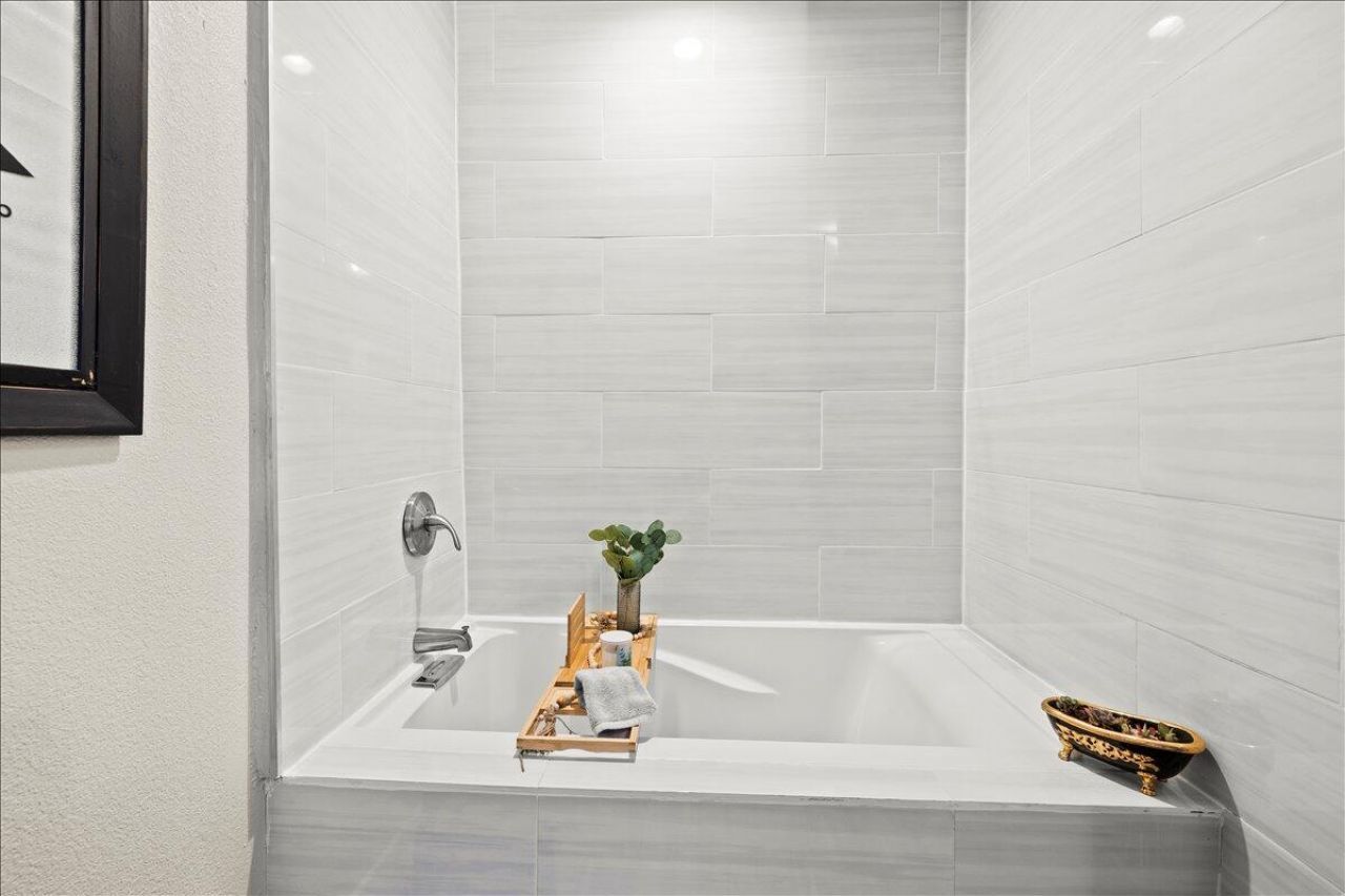 1421 NW 7th Terrace, Fort Lauderdale, FL 33311 Photo