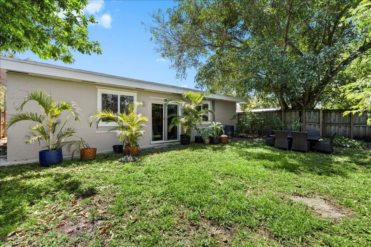 1421 NW 7th Terrace, Fort Lauderdale, FL 33311 Photo