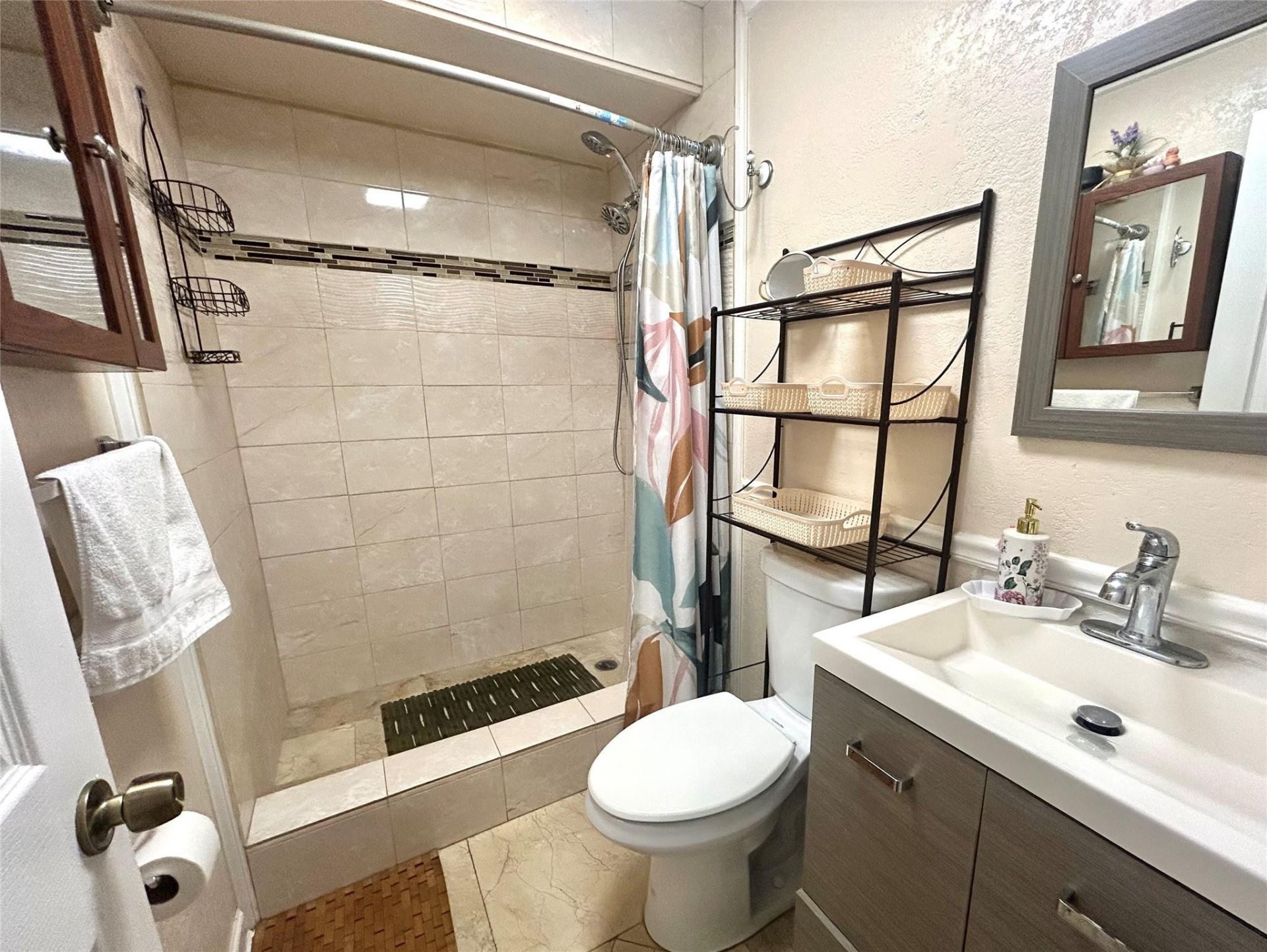 6100 Forest Hill Boulevard, Unit 101, West Palm Beach, FL 33415 Photo