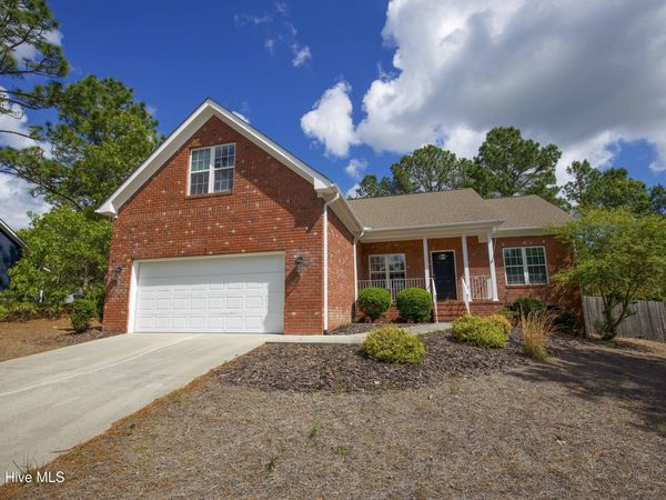 1 Van Buren Lane , Pinehurst, NC 28374