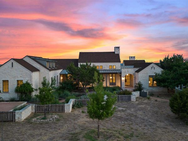 1691 Cool Water Ranch RD, Fredericksburg, TX 78624