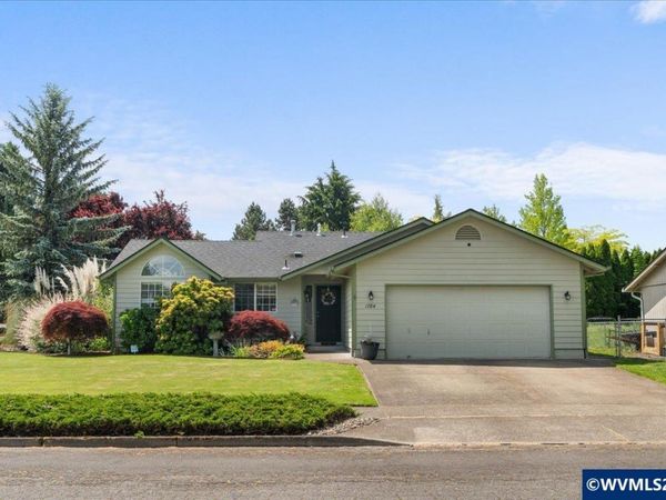1784 Whitcomb Dr NW, Salem, OR 97304