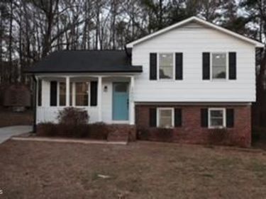 2600 W Talbot Court E, Raleigh, NC 27610