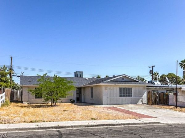 1867 Renada Circle , North Las Vegas, NV 89030