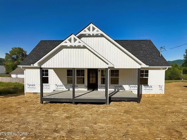 408 Glade Springs Rd, LaFollette, TN 37766